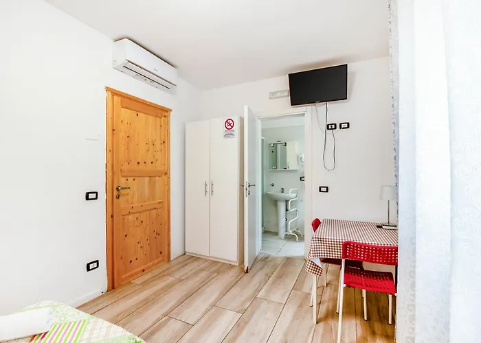 Отель Trieste *